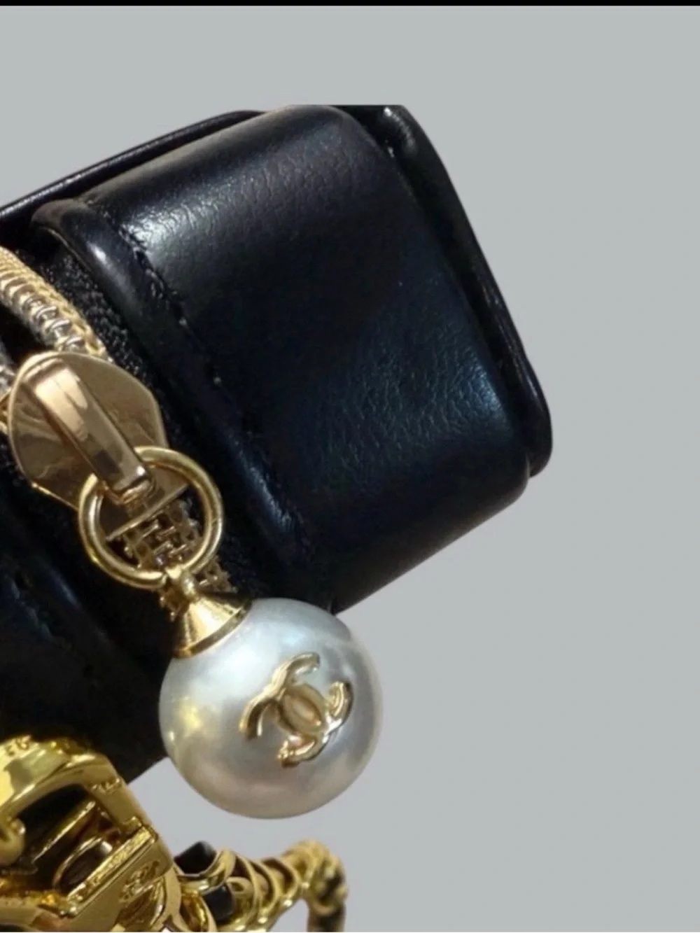 Chanel Pearl Zipper Pull Black Makeup Lipstick Case Crossbody Pouch Bag